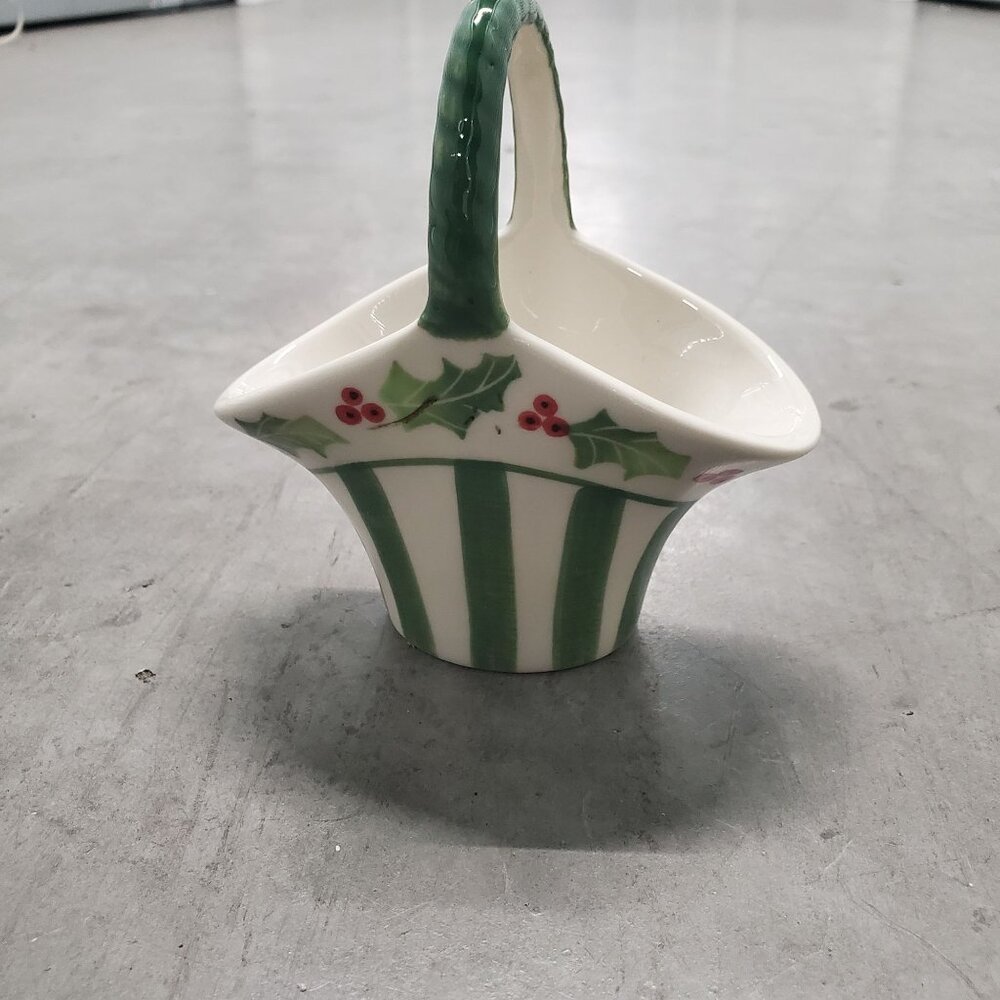 Andrea By Sadek Ceramic Basket With Holly Berry & Leaf Design Green Red